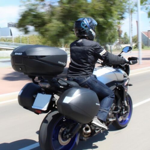 Shad SH58X Arka Çanta Siyah Carbon (Genişleyebilen Model) - Ride4Moto